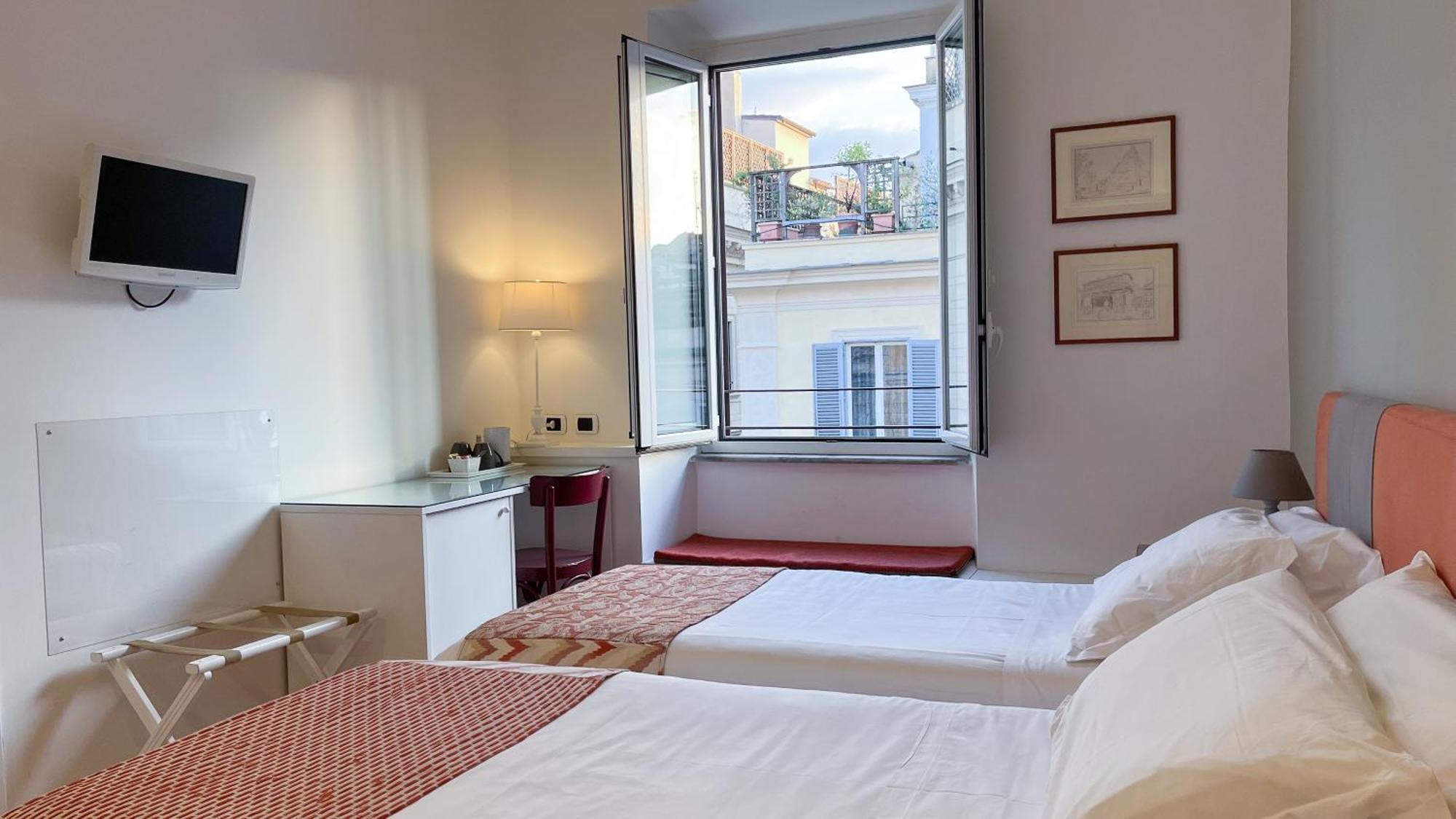 Acomodação com café da manhã  Ntb Roma